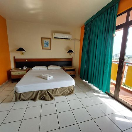 Taj Mahal Hotel Manaus Bagian luar foto